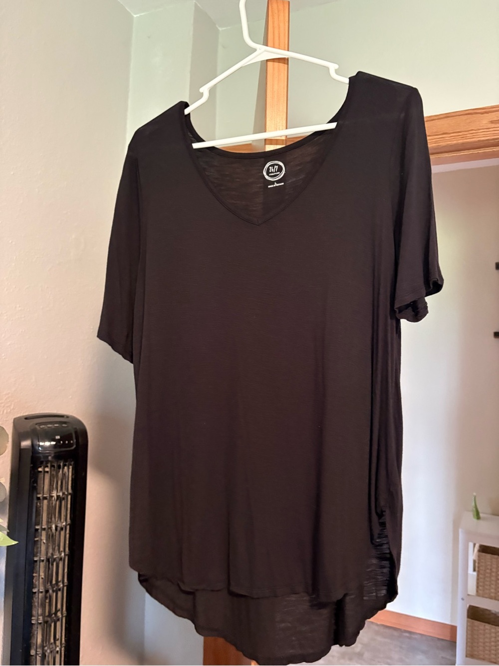 Maurices Black V-Neck Short Sleeve Top